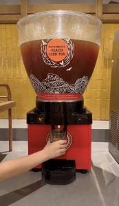 bottomless peach rubro refills at nandos
